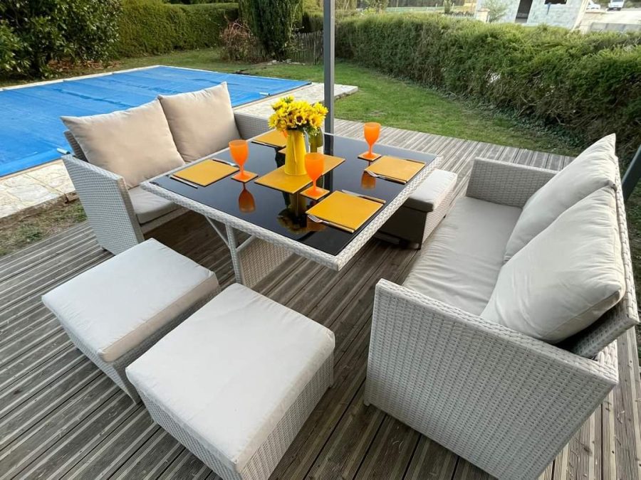 La Maison de Don et Marina_Savigné_pool deck furniture